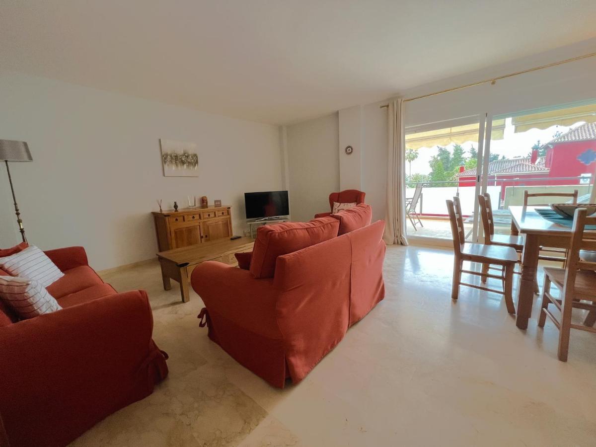 3 Bed Las Petunias, San Pedro Marbella Exterior photo