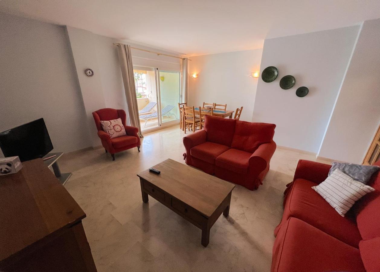 3 Bed Las Petunias, San Pedro Marbella Exterior photo